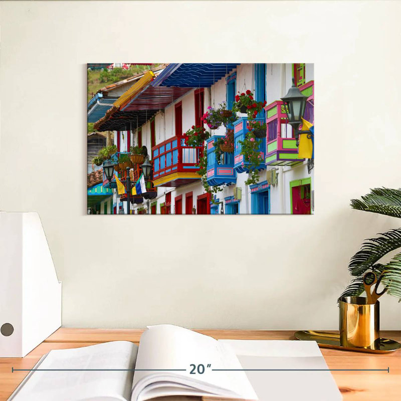 Maisons coloniales colorées, H 8 po x l 12 po