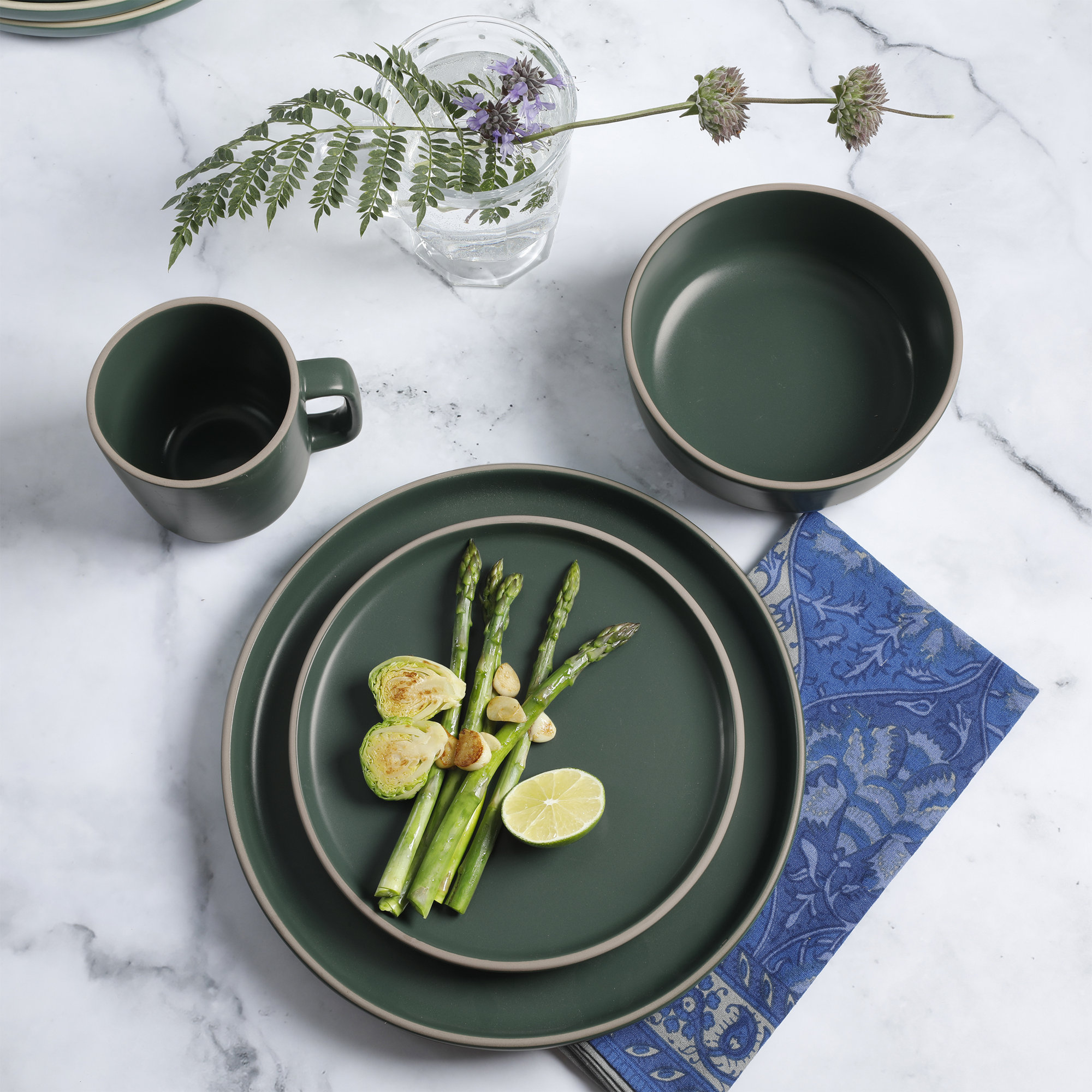 Zuma 16 Piece Dinnerware Set, Service for 4, Green