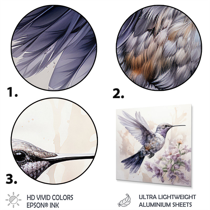 Colibri gris en vol, H 16 po x l 16 po