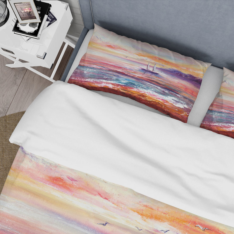 Bateau sur l'océan pendant le coucher de soleil vibrant - ensemble de housse de couette nautique et côtier - polyester en microfibre