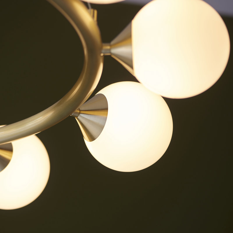 Bendeguz 10 - Light Waggon Wheel Chandelier