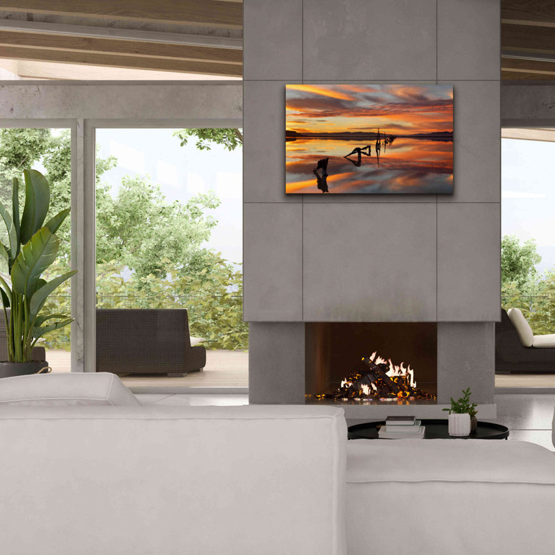 «Great Salt Lake Pilings Sunset» par Mike Jones, estampe numérique sur toile, H 26 po x l 40 po x P 1,5 po