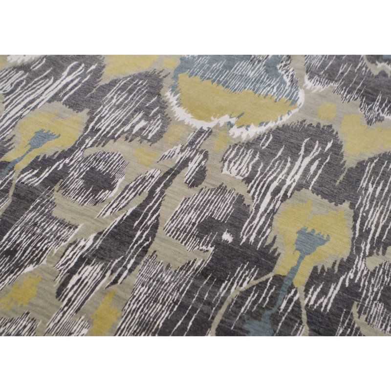 Wool Damask Area Rug in Dark Gray/Yellow