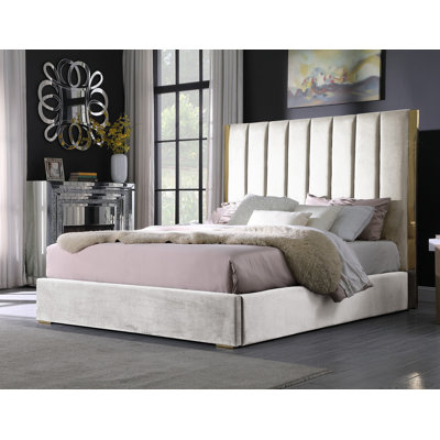 Aarhus Upholstered Channel Tufting Platform Bed 