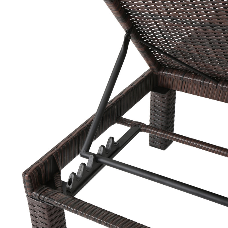 Single Chaise With Adjustable Backrest