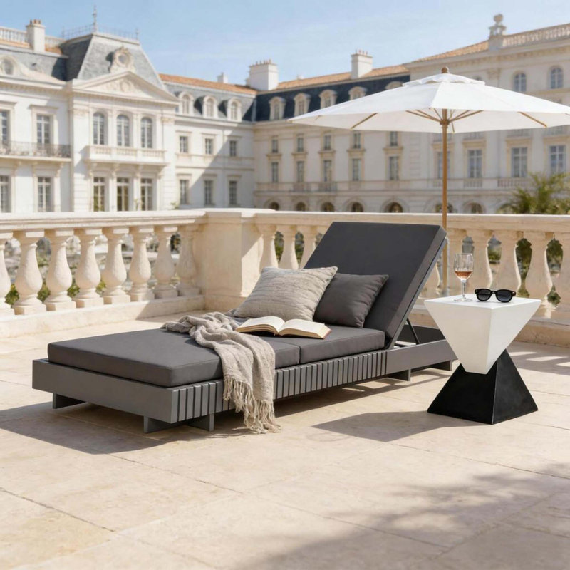 Chaise longue en bois massif d'acacia avec dossier réglable et coussin résistant à l'eau pour l'extérieur, Dark Grey