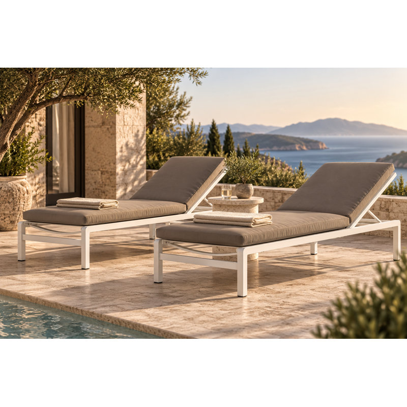 Ensemble de chaises longues inclinables 77 po avec coussins Hermon, Gris