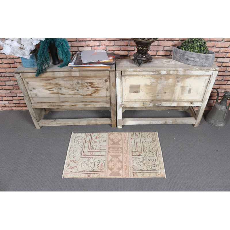 Beige Vintage Turkish Runner Rug With Eclectic Handwoven Wool For an Antique-Style Farmhouse Decor