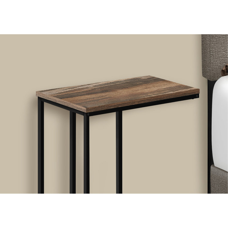 Table d'appoint avec stratifié brun tendance et métal noir robuste pour la surface de collation contemporaine de salle familiale