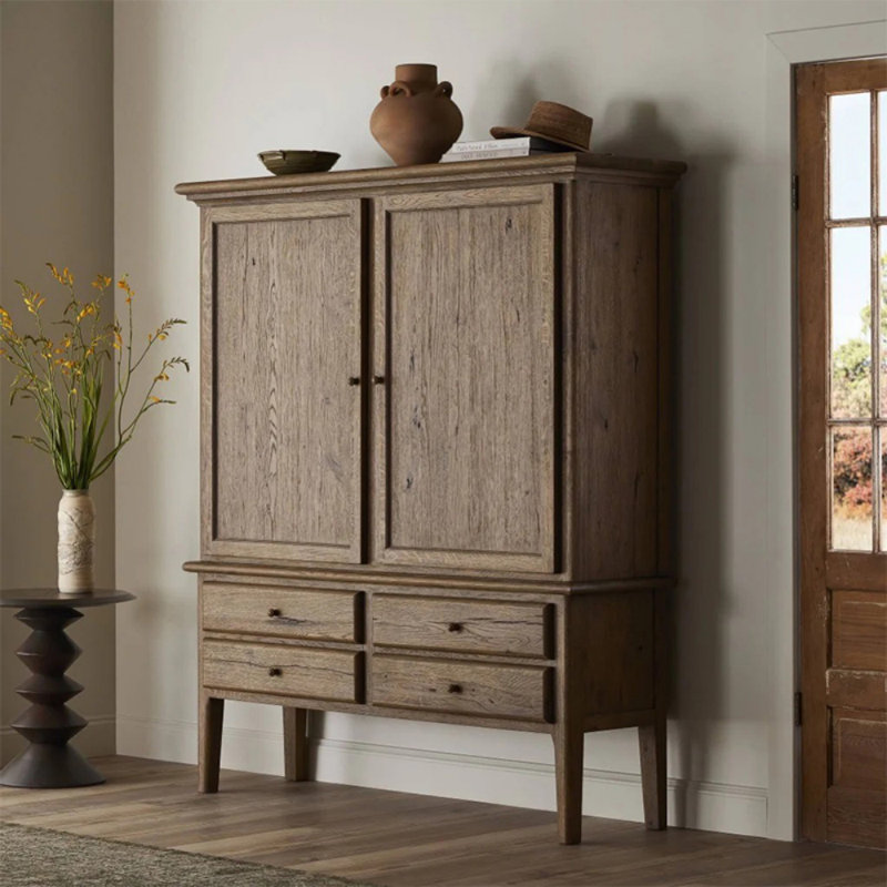 Large-Capacity High-End Sideboard
