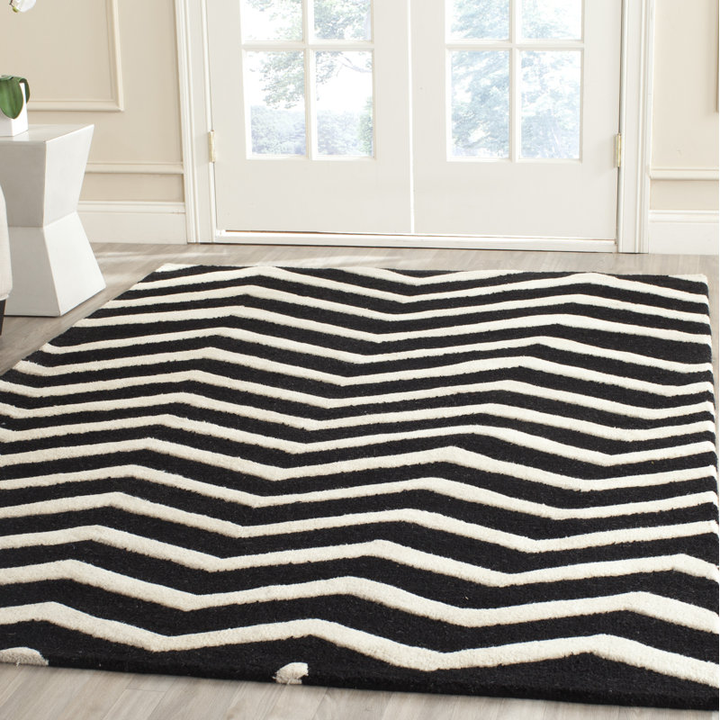 Betton Chevron Wool Hand Woven Area Rug, Rectangle 122 x 183 cm