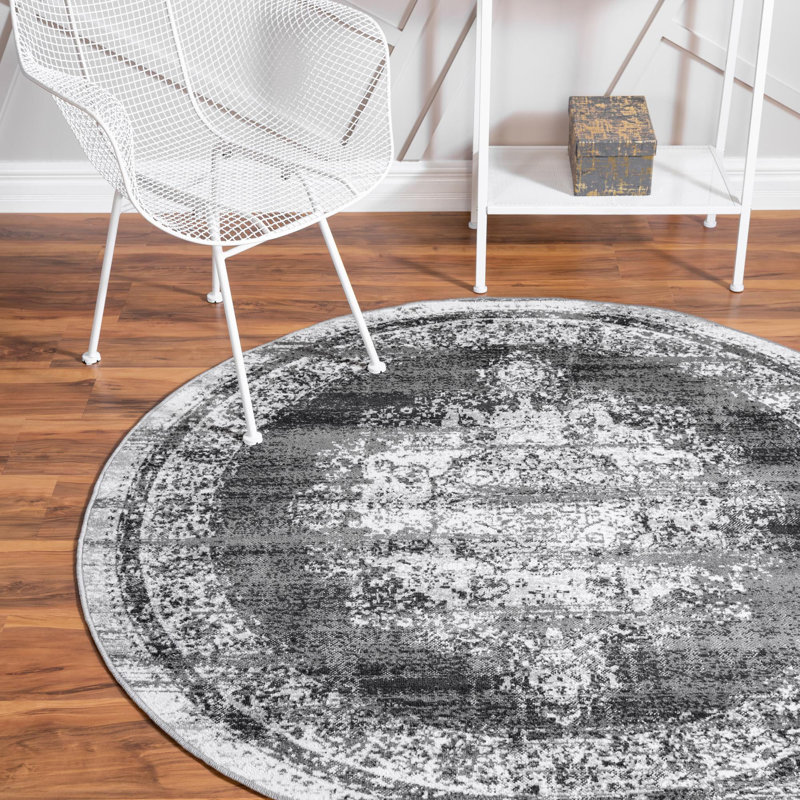 Oriental Indoor Rug, Round 5'3"