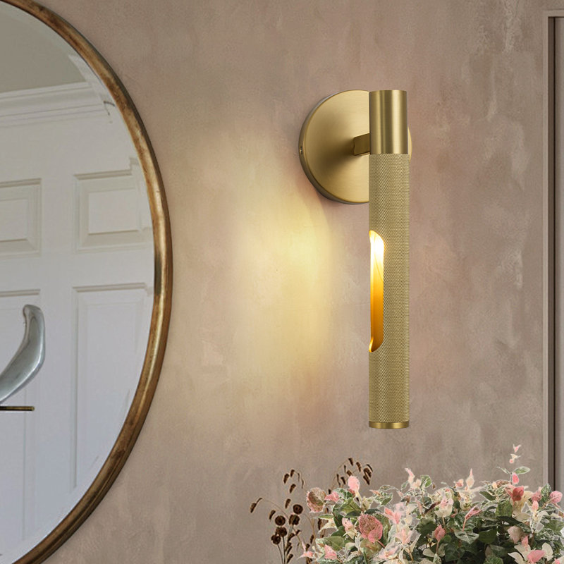 1-Light Dimmable Wall Sconce in Knurling Brass