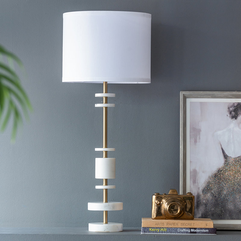 Lampe de table de style moderne
