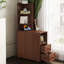 Table de bout d'angle polyvalente avec tiroirs et tablettes ouvertes, parfaite pour le rangement dans la chambre à coucher et le salon