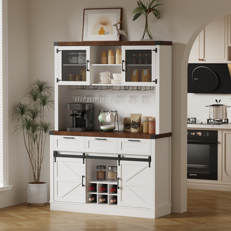 Buffet Farmhouse avec porte de grange coulissante