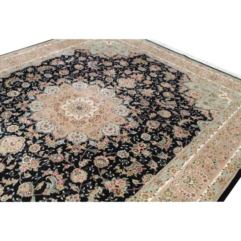 Hand Woven Wool Oriental Area Rug