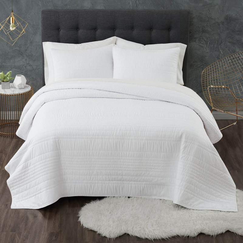 Minimalist Quilt, White, King Quilt + 2 King Shams