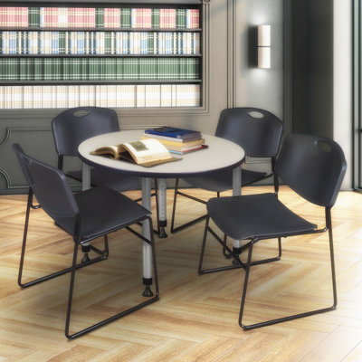 Ensemble de table de salle à manger et de chaises Kee