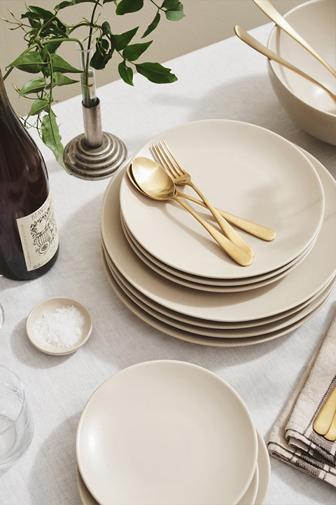 Dinnerware Sets