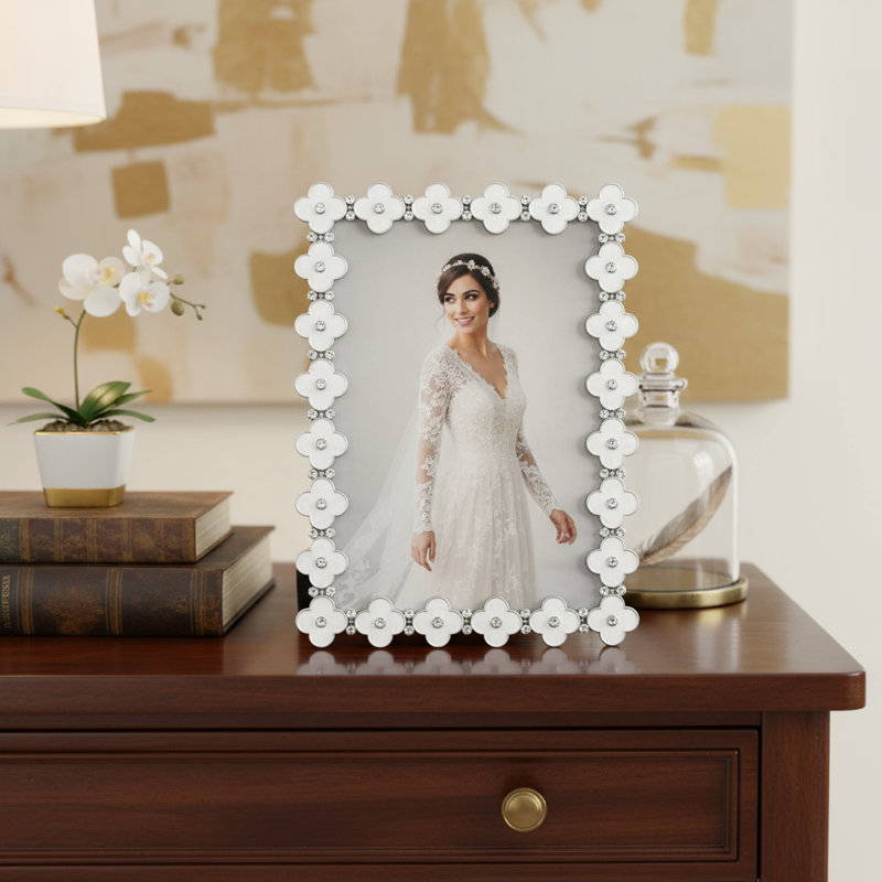 Clover Metal Picture Frame, 4" x 6"