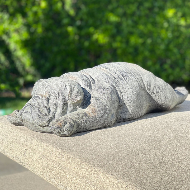 Statue de bouledogue endormi Garren