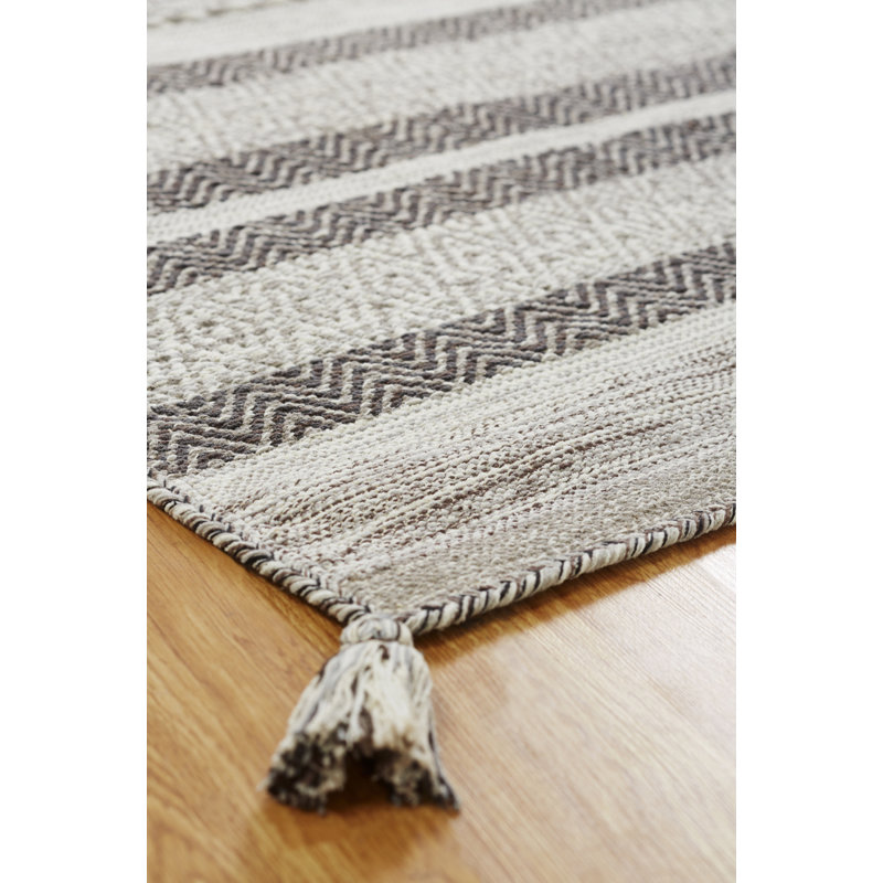 Canyon Cotton Striped Area Rug in Gray, Rectangle 5'6" x 8'6"