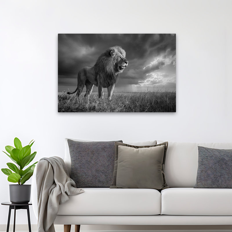 Egger – SavannaLion, 32" H x 48" W