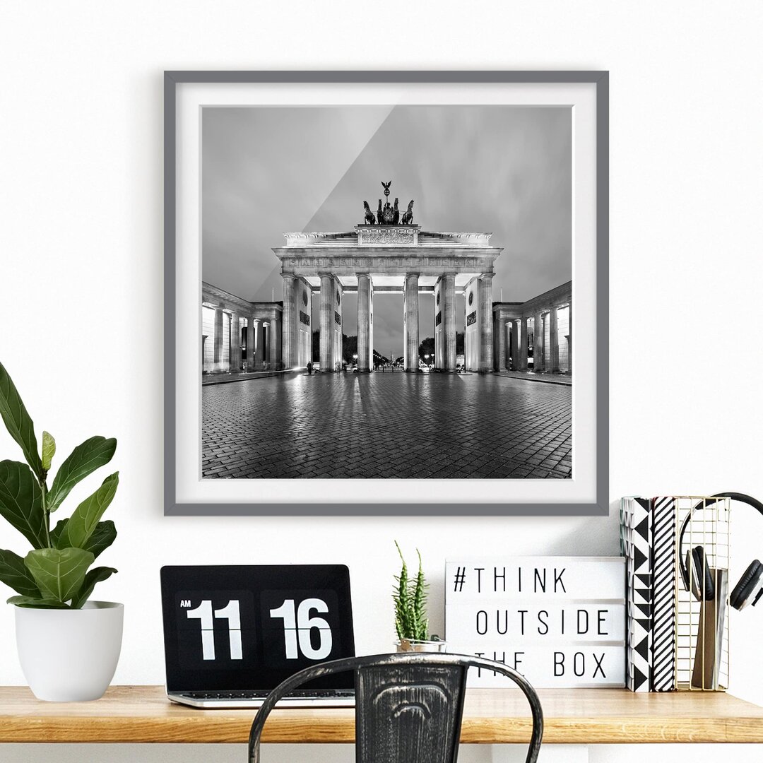 Gerahmtes Papierbild Erleuchtetes Brandenburger Tor II