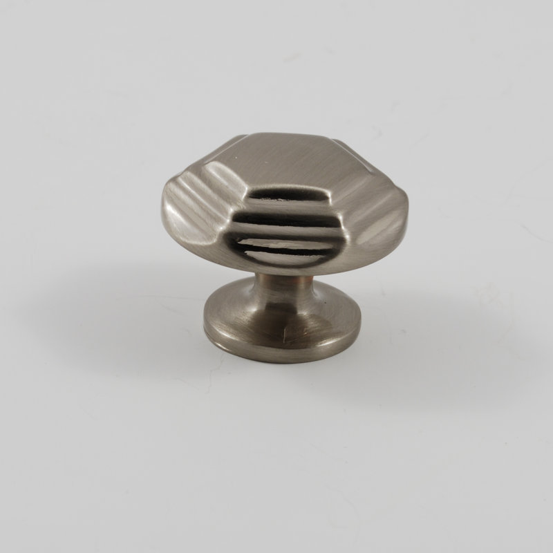 Bouton géométrique de longueur 1 3/16 po, Nickel satiné