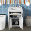 Meuble-lavabo luxueux avec lavabo en céramique et beaucoup de rangement