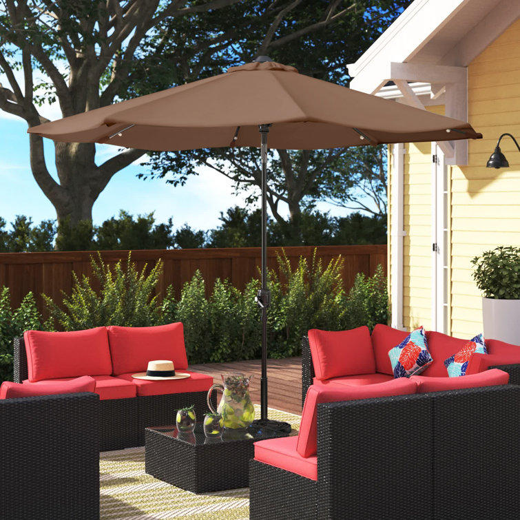 https://assets.wfcdn.com/im/72414025/resize-h755-w755%5Ecompr-r85/2156/215671613/Evangelista+9%27+Market+LED+Outdoor+Patio+Umbrella.jpg