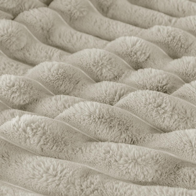 Luxury Jumbo Cord Faux Fur Duvet Set, 230 x 220 cm