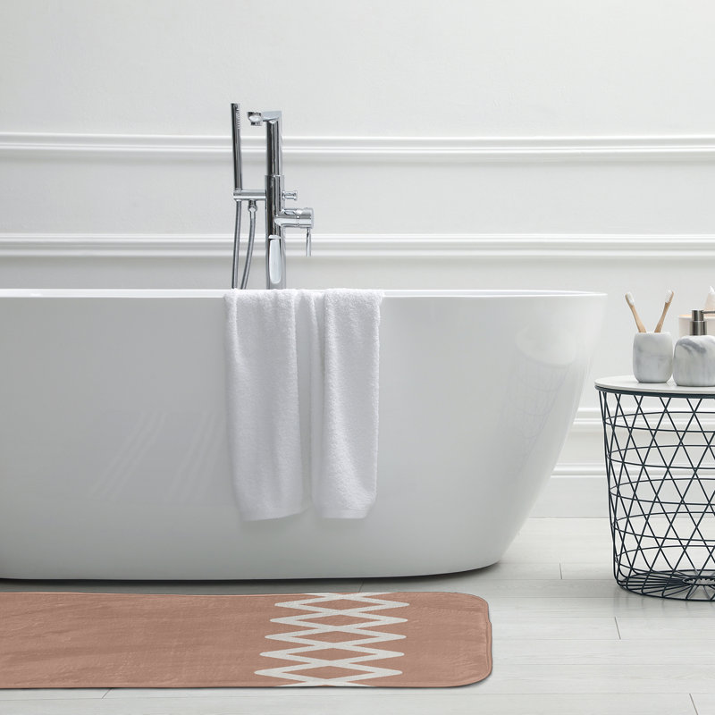 Tapis de bain Shameela, L 17 po x L 24 po, Rose