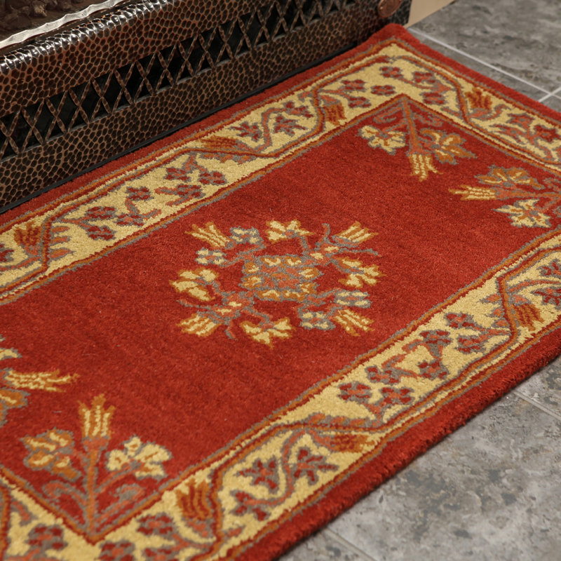 Tapis oriental en laine fait à la main Eliphalet