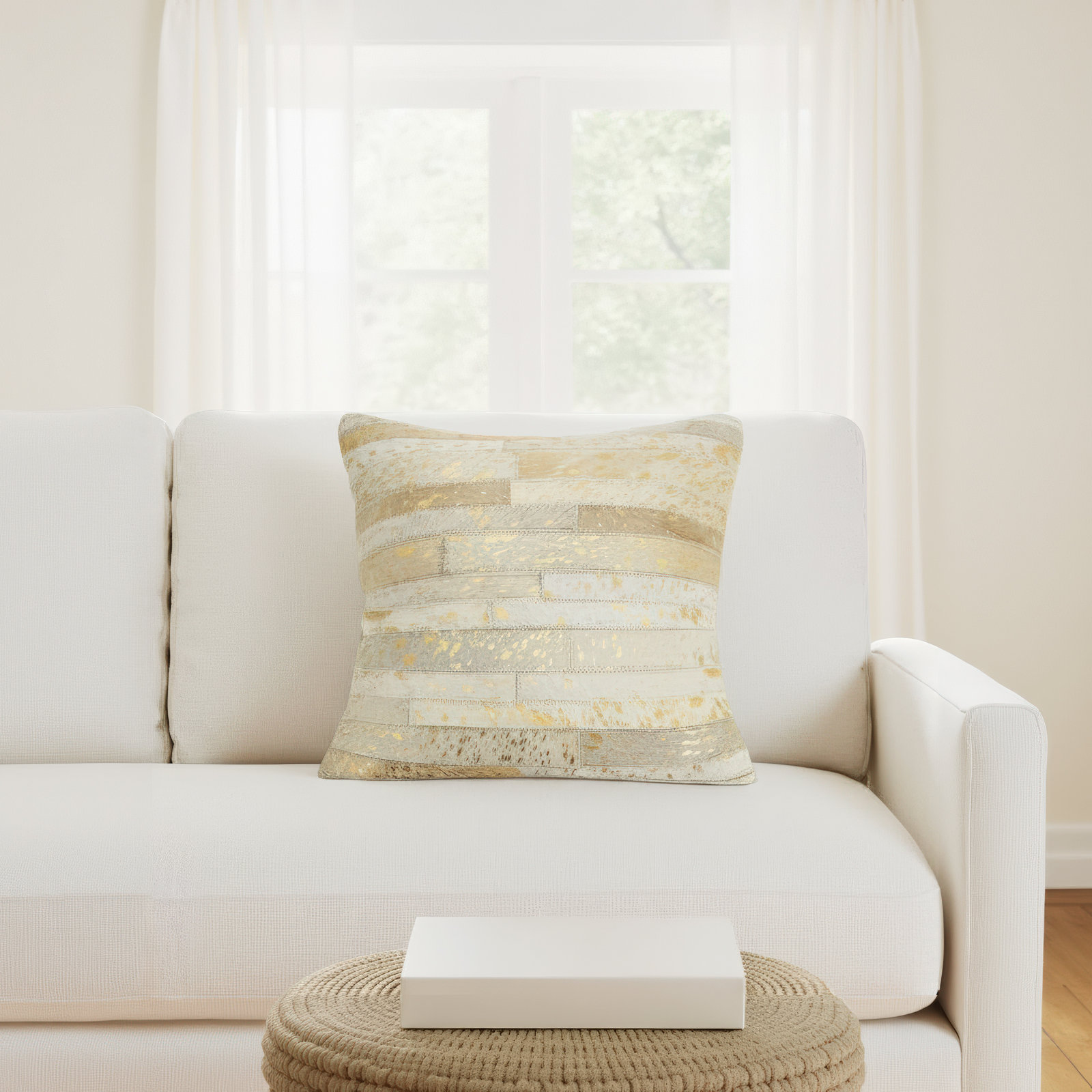 Ilara 16" x 16" Pillow Cover, Ivory/Gold
