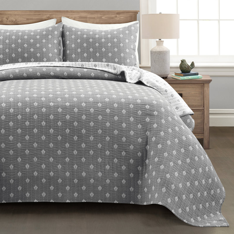 Willards Cotton Jacquard Floral Quilt, King Quilt + 2 King Shams, Gray