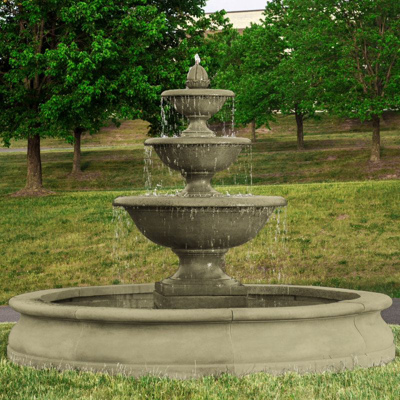 Monteros Fountain, English Moss