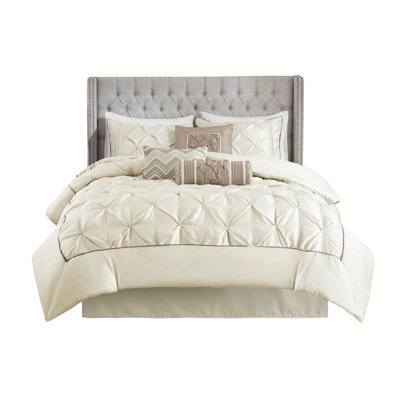 7 Piece Tufted Comforter Set