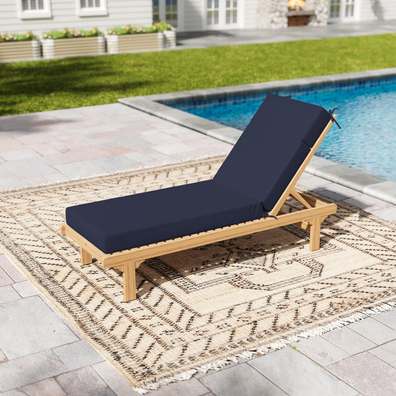 Coussin de chaise longue d'extérieur 4 po Wynee (1 pièce), Marine, 72" W x 21" D 