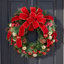 Couronne de Noël 26 po rouge et or avec ornements et pommes de pin
