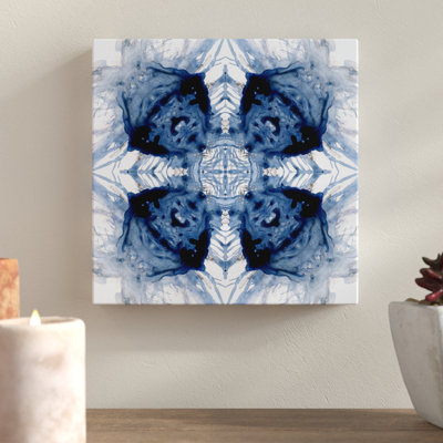 «Indigo Kaleidoscope IV», impression sur toile tendue