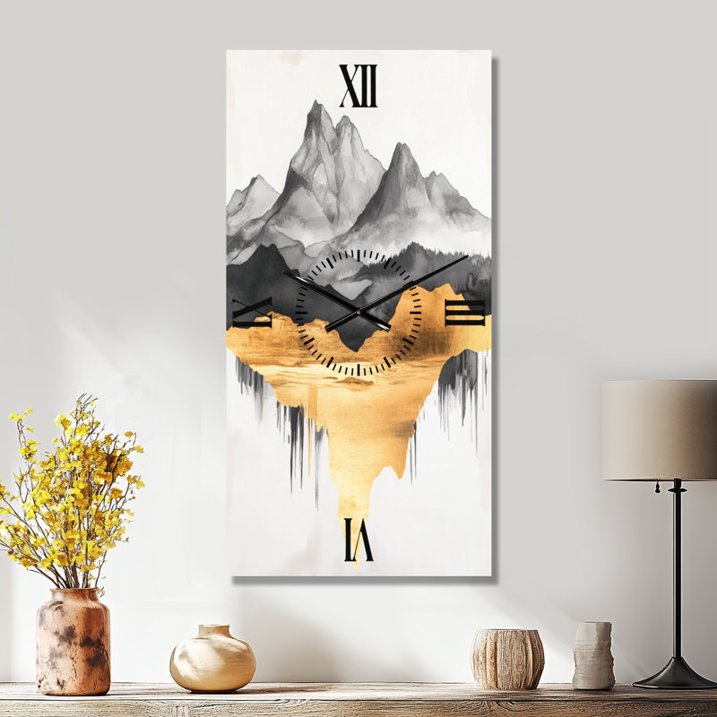 Mirage de montagne à l'encre et à l'or I - Horloge murale Art Déco en métal, H 40 po x l 20 po - Rectangle