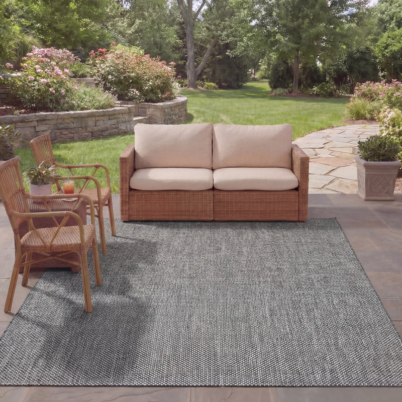 Tapis d'intérieur / extérieur de couleur unie Sezis Performance, Rectangle 8 pi x 11 pi