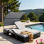 Chaise longue d'extérieur à structure en acier avec auvent courbé, dossier réglable, table d'appoint cachée et accoudoirs arqués-1023635418