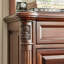 Armoire d'appoint en noyer massif