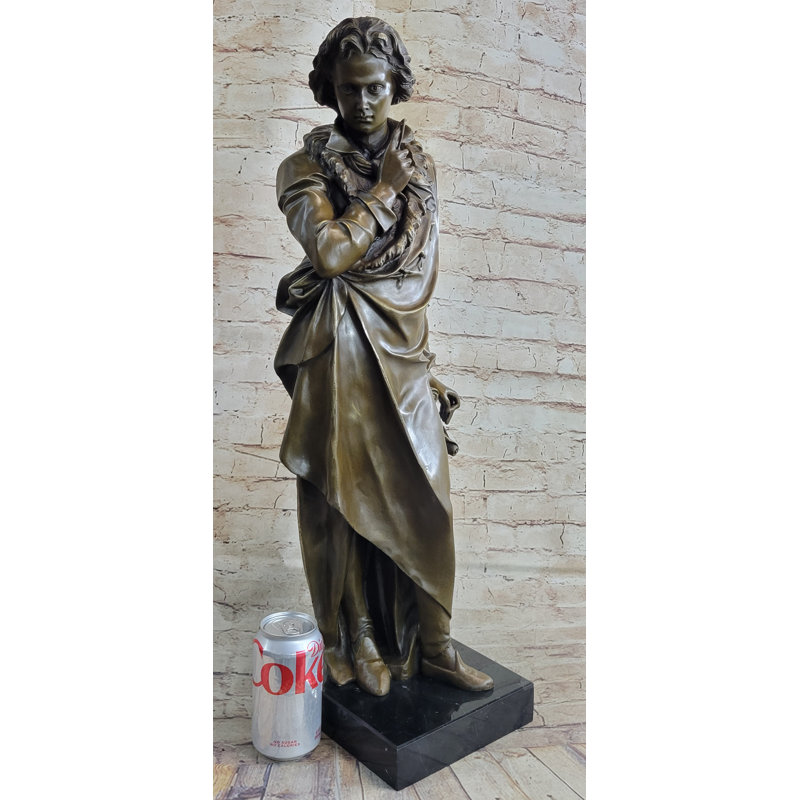 Figurines et sculptures Tavarious