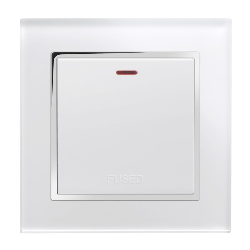 Crystal CT 13A Dp Switched Fused Spur White, Black/White