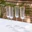 Verre de champagne martelé transparent avec rebord doré