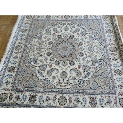 Tapis nain Darita